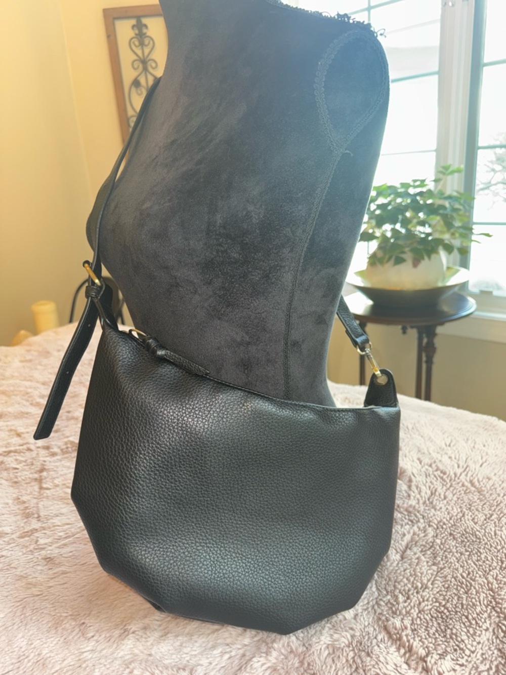 Black Women's Pebbled Leather-Like Shoulder Bag